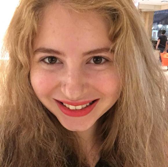 Meet your Posher, Rachel - Picture 1 of 1